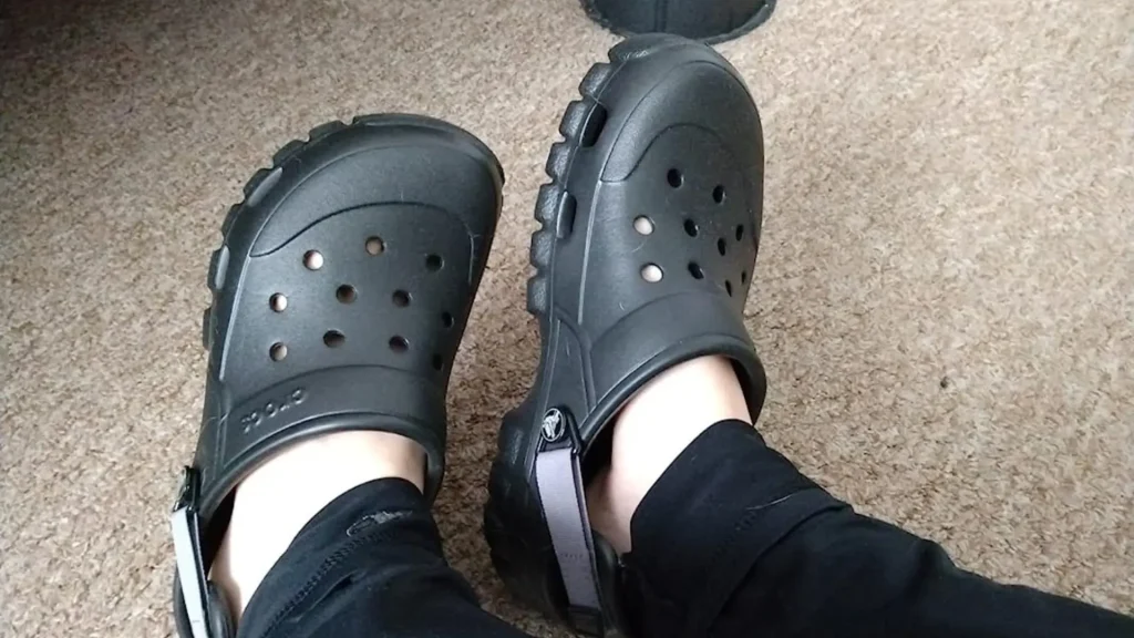 If Your Workplace Requires You To Wear Shoes With Closed Toes, Are You Allowed To Wear Crocs